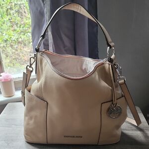 NWT Michael Kors Anita Pink Nude Pebbled Leather Silver Hobo Shoulder Crossbody